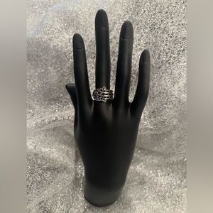 NEW: Elegant Vintage Stackable Style Finger Jewelry Decor